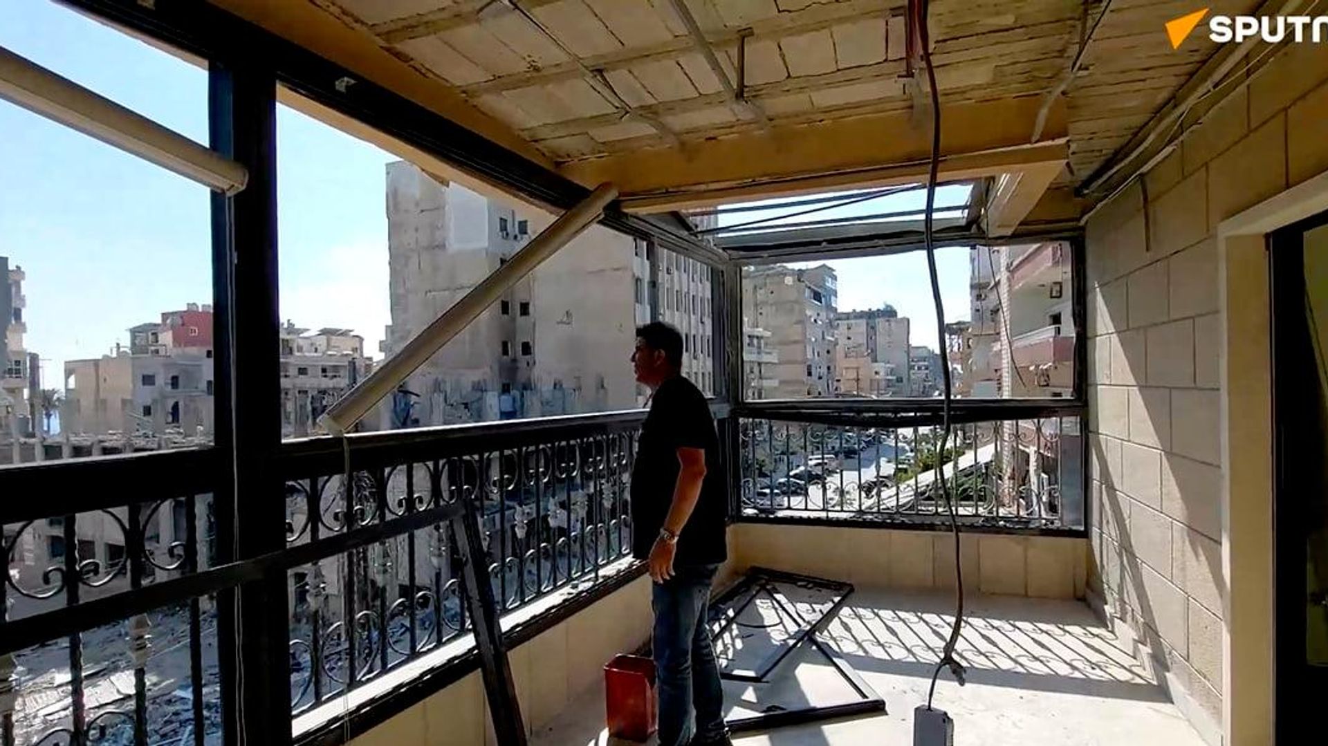 لن أترك بيتي.. لبناني يروي لـسبوتنيك قصة نجاته وعودته إلى منزله المدمر - سبوتنيك عربي, 1920, 07.07.2026