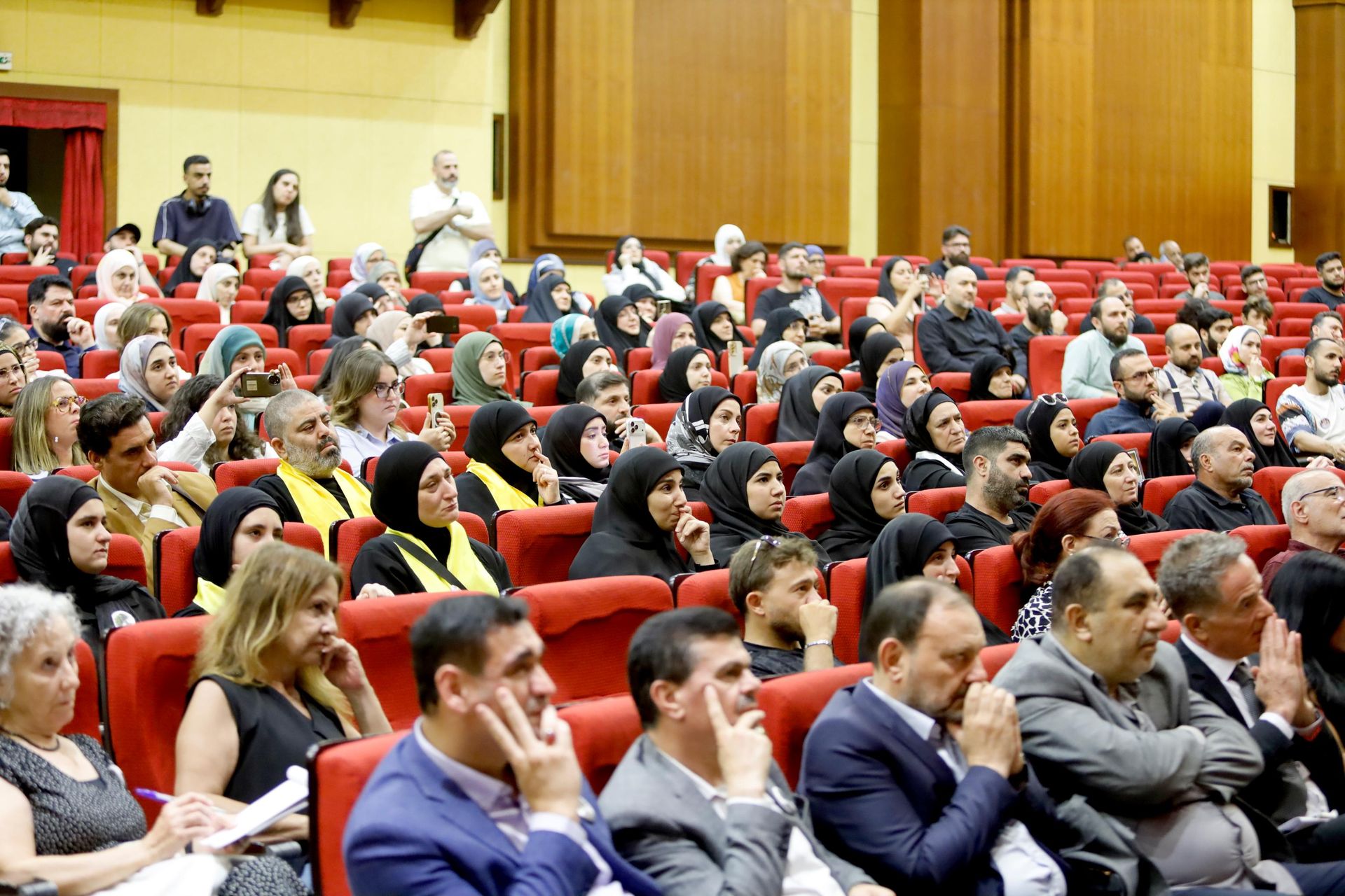 حبات القلوب... مبادرة أهلية في لبنان لحفظ ذاكرة الأطفال ضحايا العدوان الإسرائيلي حبات القلوب... مبادرة أهلية في لبنان لحفظ ذاكرة الأطفال ضحايا العدوان الإسرائيلي - سبوتنيك عربي, 1920, 15.07.2026