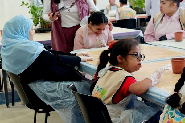 عبر &quot;قافلة الصيف&quot;... الشارقة للخدمات الإنسانية ترسم البسمة على وجوه أصحاب الهمم. - سبوتنيك عربي