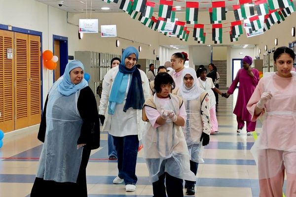 عبر &quot;قافلة الصيف&quot;... الشارقة للخدمات الإنسانية ترسم البسمة على وجوه أصحاب الهمم. - سبوتنيك عربي