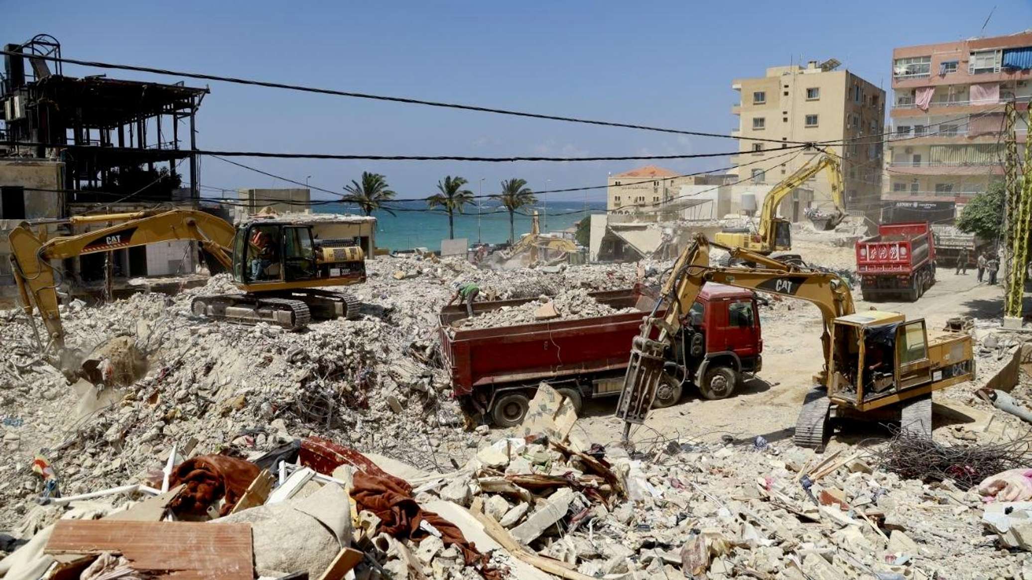 باحث: الخسائر المباشرة للحرب في لبنان تقدر بـ 16 مليار دولار ولا إعادة إعمار قبل انتهاء الحرب