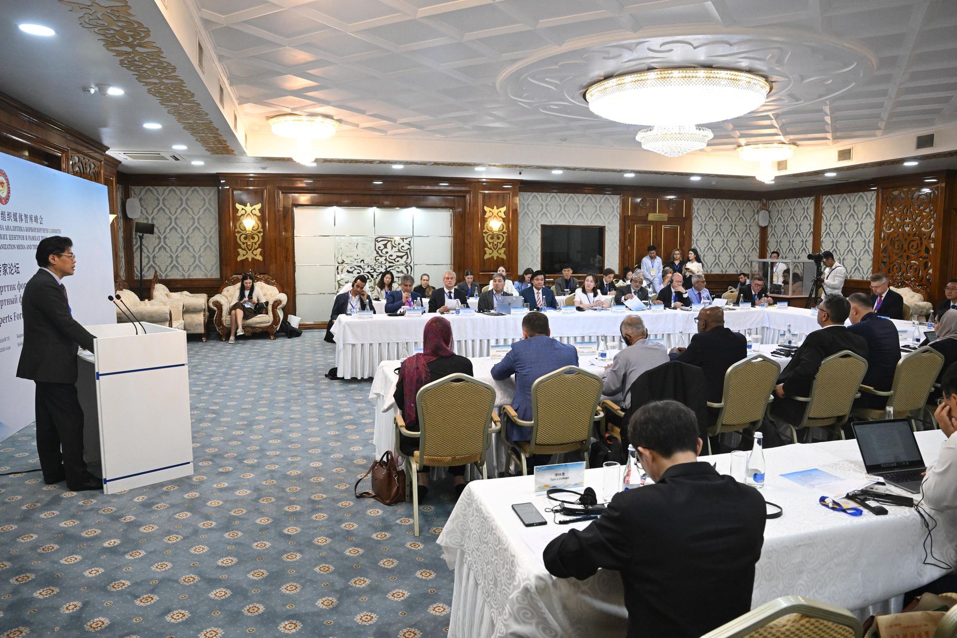عُقد منتدى لمراكز الإعلام والتحليل التابعة للدول الأعضاء في منظمة شنغهاي للتعاون في مقر إقامة الدولة آلا-أرشا في بيشكيك. - سبوتنيك عربي, 1920, 28.07.2026