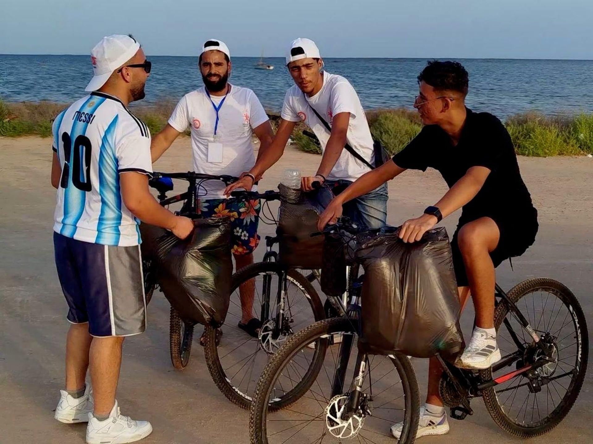 تونس: البلاستيك مقابل الكراسات المدرسية مبادرة بيئية تحوّل النفايات إلى وسيلة لدعم للتلاميذ - سبوتنيك عربي, 1920, 08.08.2026