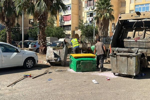 من الشارع إلى المواطنة.. هل تعيد حملات تنظيف الجزائر رسم صورة العاصمة؟ أغسطس 2026
من الشارع إلى المواطنة.. هل تعيد حملات تنظيف الجزائر رسم صورة العاصمة؟ أغسطس 2026
- سبوتنيك عربي