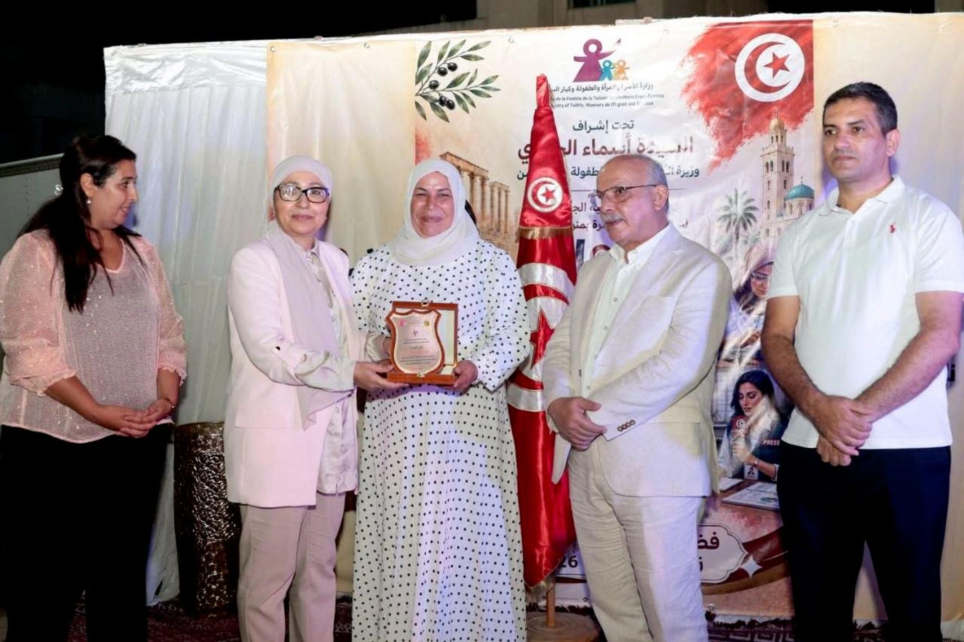 في عيدها الوطني.. هل نجحت المرأة التونسية في الحفاظ على مكاسبها؟
في عيدها الوطني.. هل نجحت المرأة التونسية في الحفاظ على مكاسبها؟
- سبوتنيك عربي, 1920, 13.08.2026