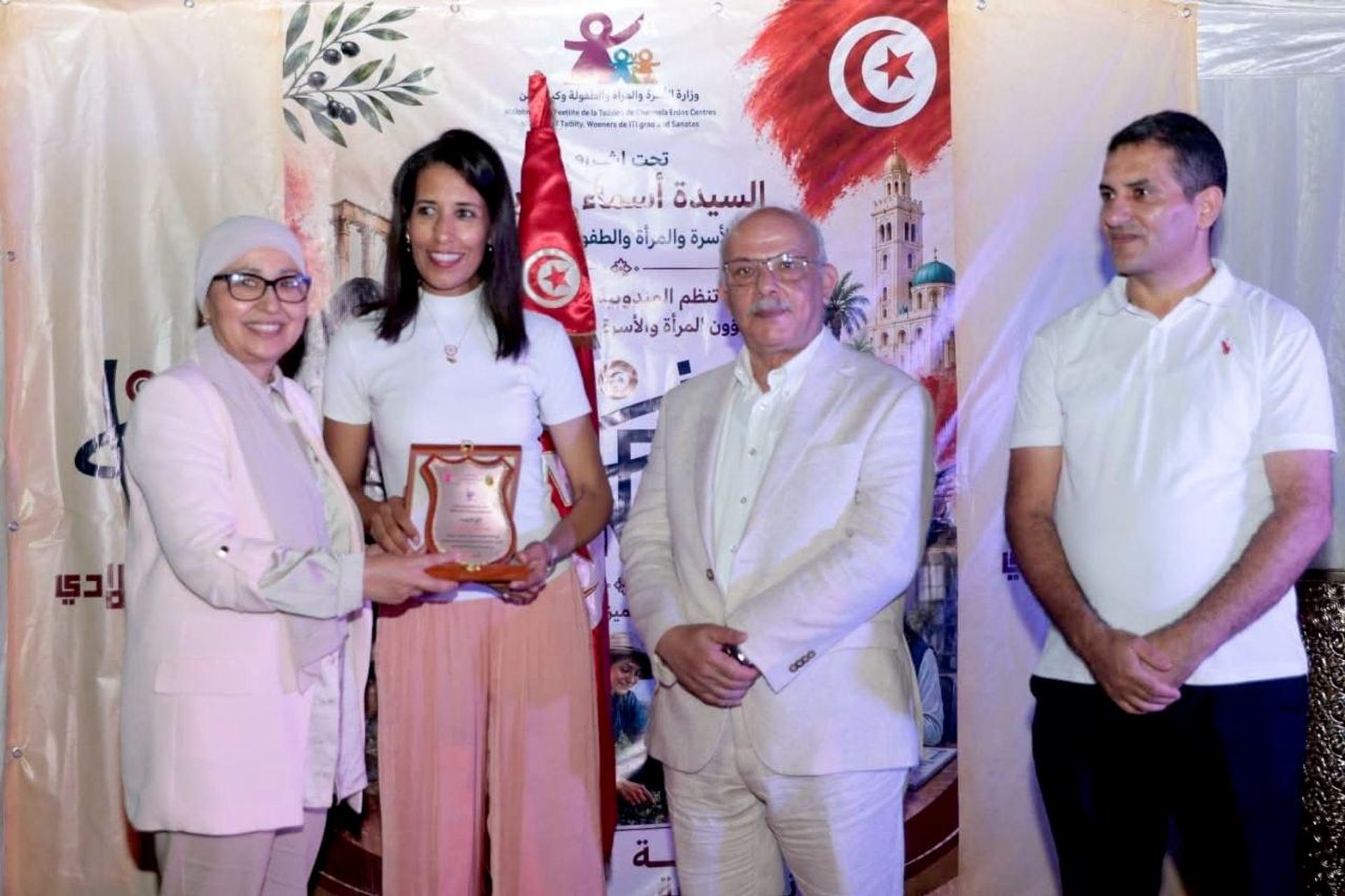 في عيدها الوطني.. هل نجحت المرأة التونسية في الحفاظ على مكاسبها؟
في عيدها الوطني.. هل نجحت المرأة التونسية في الحفاظ على مكاسبها؟
- سبوتنيك عربي, 1920, 13.08.2026