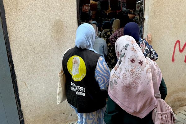 نساء في دروب القصبة.. مرشدة سياحية تصنع للجزائريات موعدًا مع ذاكرة المدينة
نساء في دروب القصبة.. مرشدة سياحية تصنع للجزائريات موعدًا مع ذاكرة المدينة
- سبوتنيك عربي