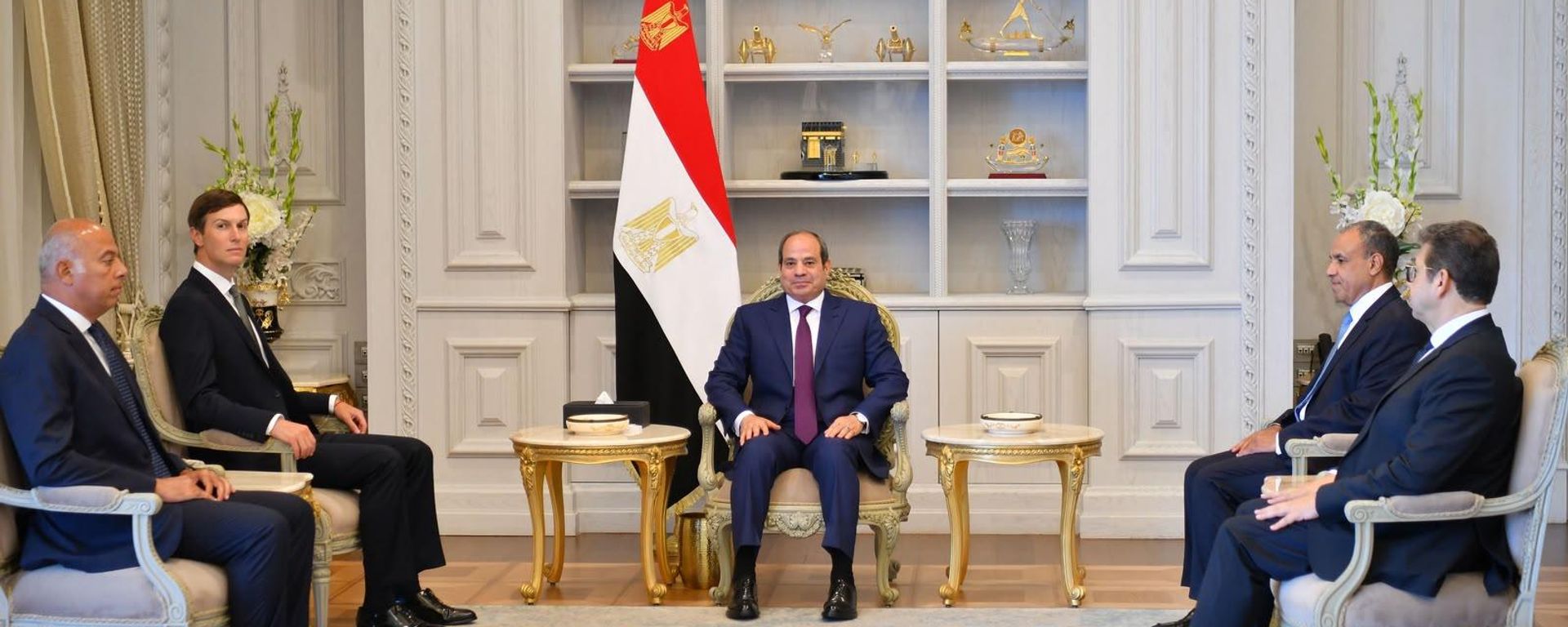 الرئيس المصري عبد الفتاح السيسي يستقبل جاريد كوشنر صهر الرئيس الأمريكي بمدينة العلمين - سبوتنيك عربي, 1920, 16.08.2026