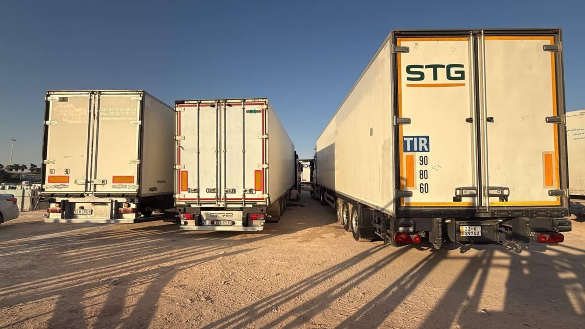 شاحنات عراقية تعبر الحدود نحو آسيا الوسطى... بغداد توسع حضورها في ممرات التجارة الدولية - سبوتنيك عربي, 1920, 16.08.2026