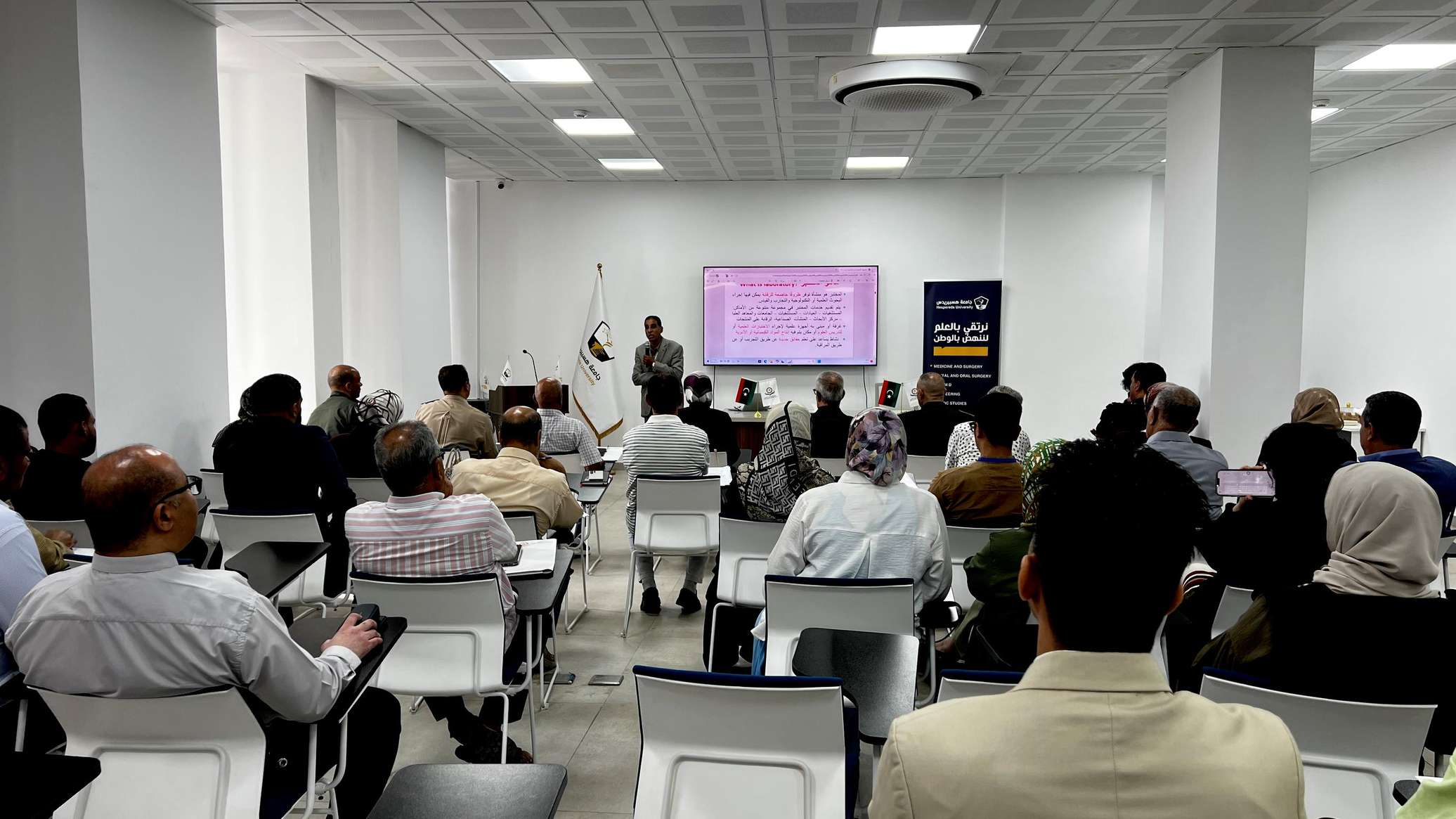 المنصات الرقمية في ليبيا... مساحة للحوار أم أدوات للترويج والاستقطاب؟