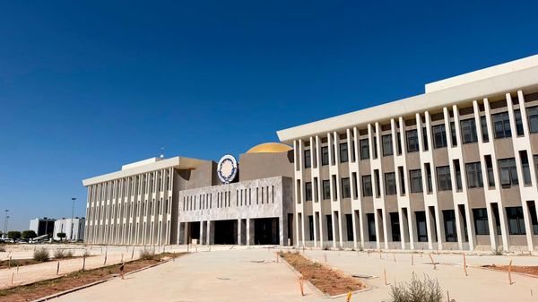 احتفالية كبيرة في جامعة بنغازي بمناسبة إعادة افتتاح مدينتها الجامعية، ليبيا، 4 سبتمبر/ أيلول 2026 - سبوتنيك عربي