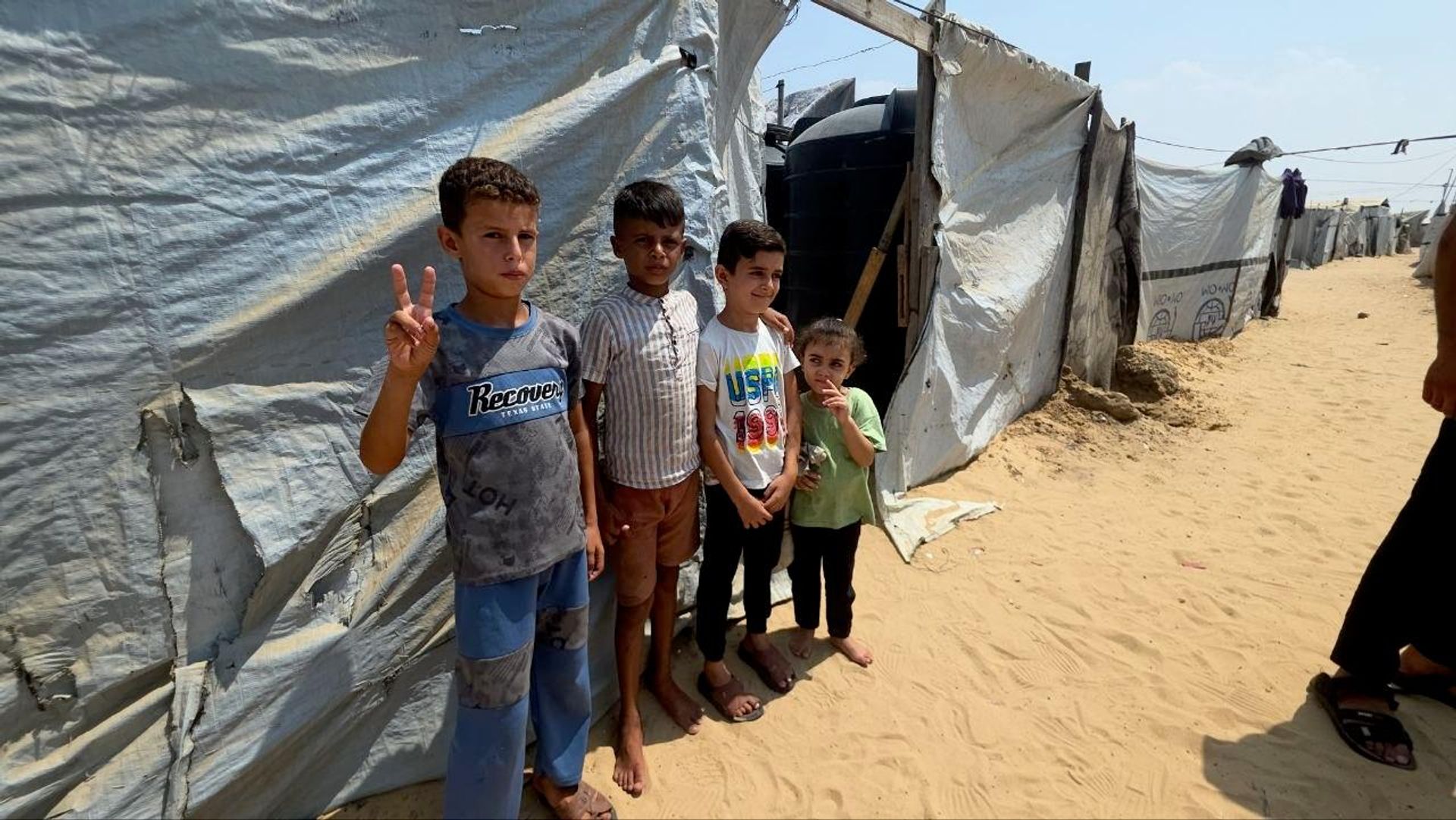 تحت وطأة التهديد الإسرائيلي... أطفال غزة يودعون الطائرات الورقية ويفقدون آخر متنفس لهم - سبوتنيك عربي, 1920, 15.09.2026