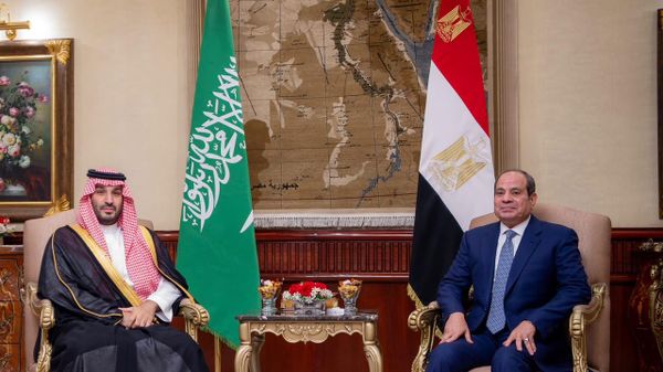 الرئيس المصري عبد الفتاح السيسي يستقبل ولي العهد السعودي الأمير محمد بن سلمان في القاهرة - سبوتنيك عربي