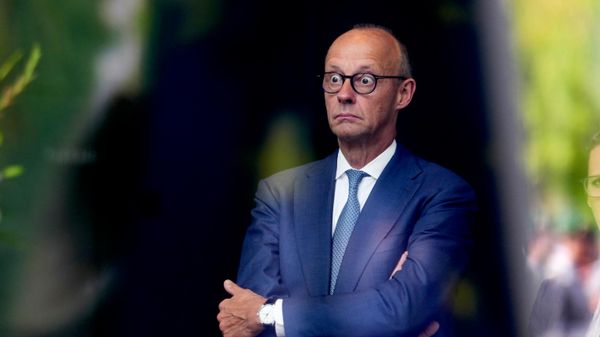 Канцлер Германии Фридрих Мерц ожидает премьер-министра Ирака Али аз-Заиди для проведения встречи в ведомстве федерального канцлера в Берлине - سبوتنيك عربي
