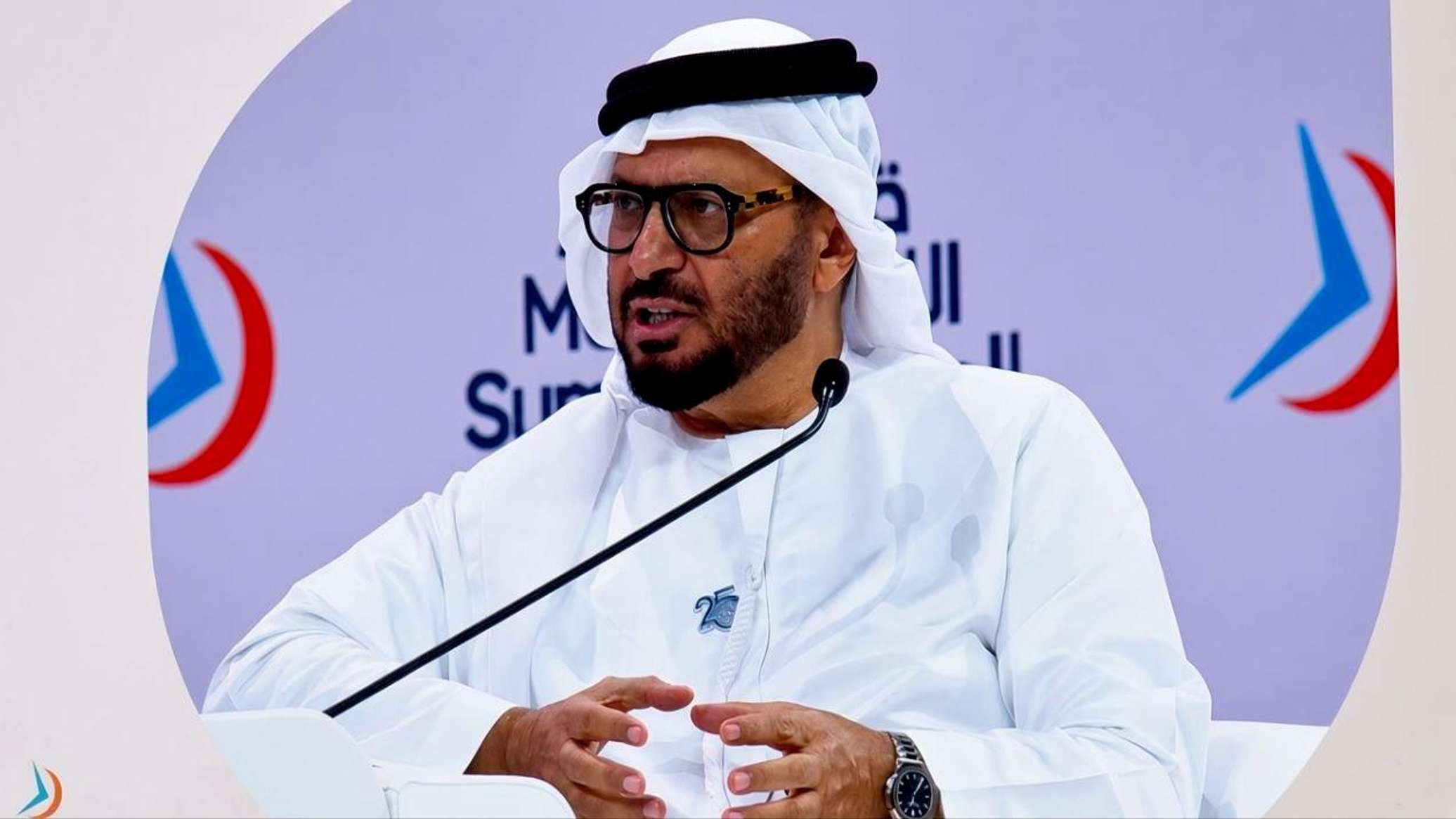 مستشار الرئيس الإماراتي يحث على إحياء العمل الخليجي المشترك على صعيدي الأمن والدفاع