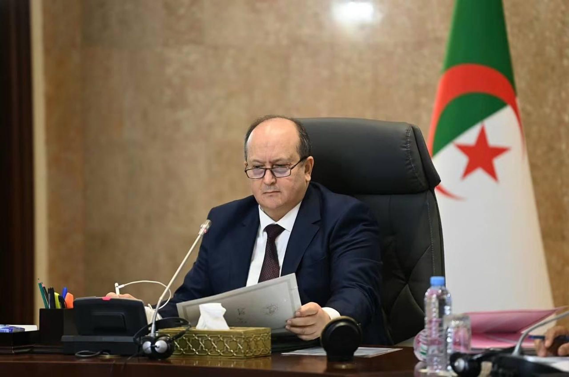 عصابات الأحياء تحت المجهر.. الجزائر تنتقل من الردع إلى الوقاية والاستباق عصابات الأحياء تحت المجهر.. الجزائر تنتقل من الردع إلى الوقاية والاستباق - سبوتنيك عربي, 1920, 18.09.2026