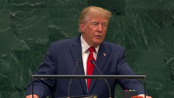 الرئيس الأمريكي دونالد ترامب، خلال كلمته أمام الجمعية العامة للأمم المتحدة - سبوتنيك عربي