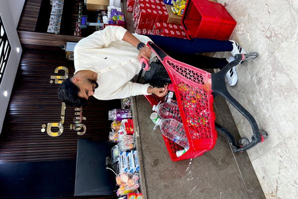 الخدمات الإلكترونية في ليبيا... هل تنجح في تقليص الاعتماد على النقد وحل أزمة السيولة؟ الخدمات الإلكترونية في ليبيا... هل تنجح في تقليص الاعتماد على النقد وحل أزمة السيولة؟ - سبوتنيك عربي