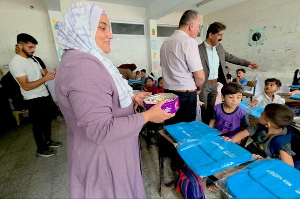 بعد ثلاث سنوات من الانقطاع... طلاب غزة يعودون إلى مدارسهم بعد ثلاث سنوات من الانقطاع... طلاب غزة يعودون إلى مدارسهم - سبوتنيك عربي