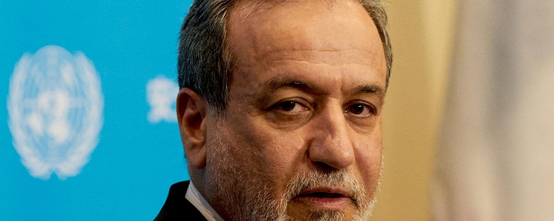 وزير الخارجية الإيراني، عباس عراقجي، يتحدث إلى وسائل الإعلام في مؤتمر صحفي خلال الدورة الـ81 للجمعية العامة للأمم المتحدة، مقر الأمم المتحدة، نيويورك، الولايات المتحدة، 25 سبتمبر/ أيلول 2026 - سبوتنيك عربي, 1920, 27.09.2026