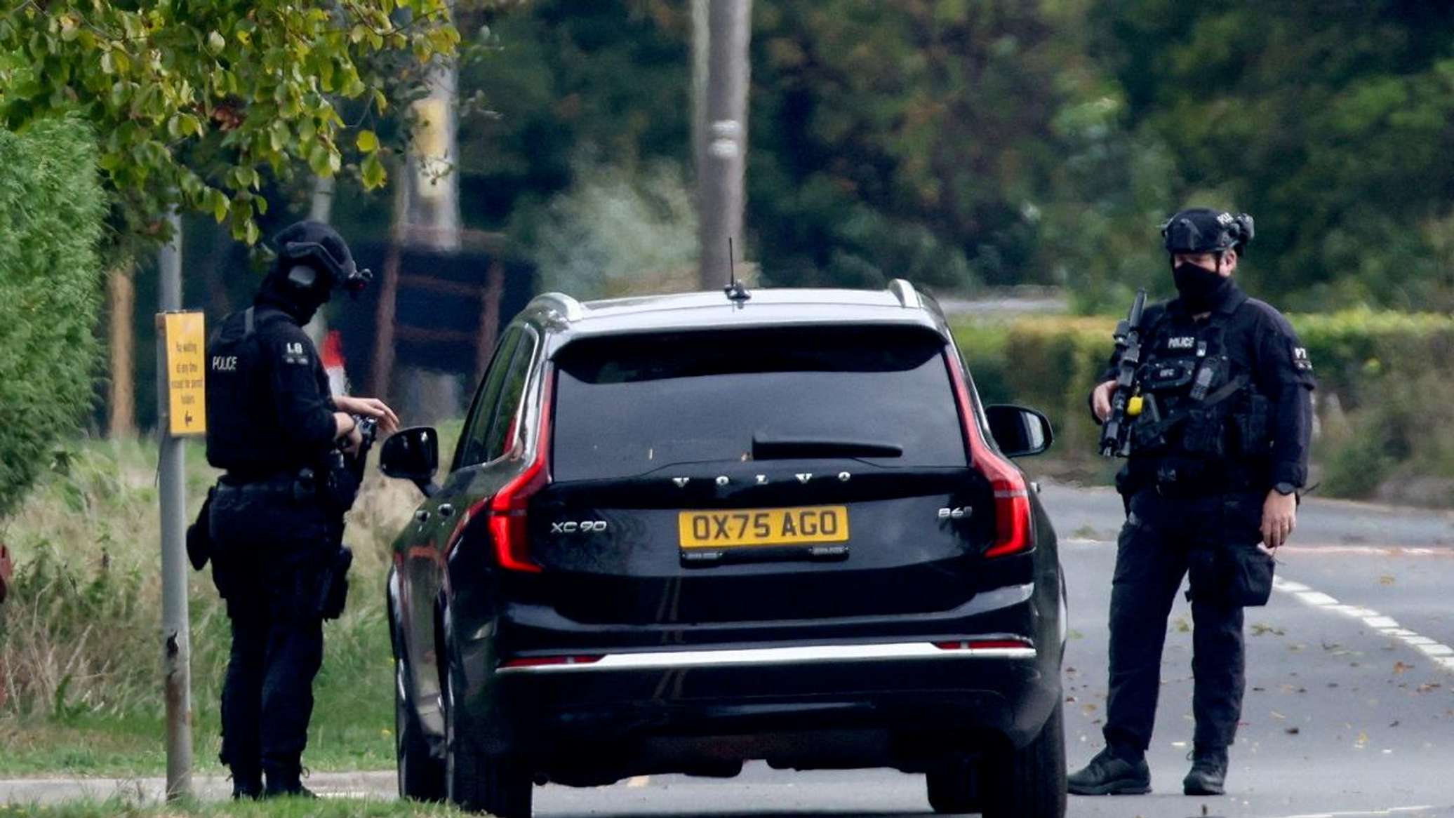 الشرطة البريطانية تعلن عن "حادث كبير" قرب قاعدة "فيرفورد" بعد الاشتباه بمواد متفجرة