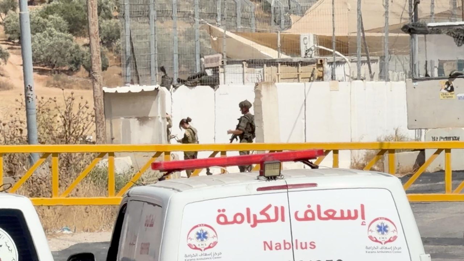 حواجز وبوابات عسكرية في الضفة الغربية تسرق ساعات الانتظار وتخنق حياة الفلسطينيين حواجز وبوابات عسكرية في الضفة الغربية تسرق ساعات الانتظار وتخنق حياة الفلسطينيين - سبوتنيك عربي, 1920, 30.09.2026