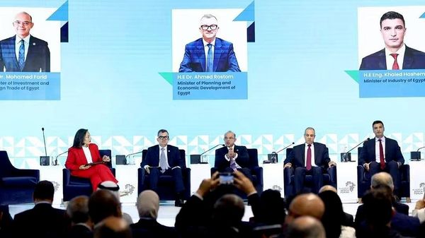 وزير الاستثمار والتجارة الخارجية المصري، الدكتور محمد فريد، خلال مشاركته في فعاليات منتدى العلمين أفريقيا، 2 أكتوبر/ تشرين الأول 2026 - سبوتنيك عربي