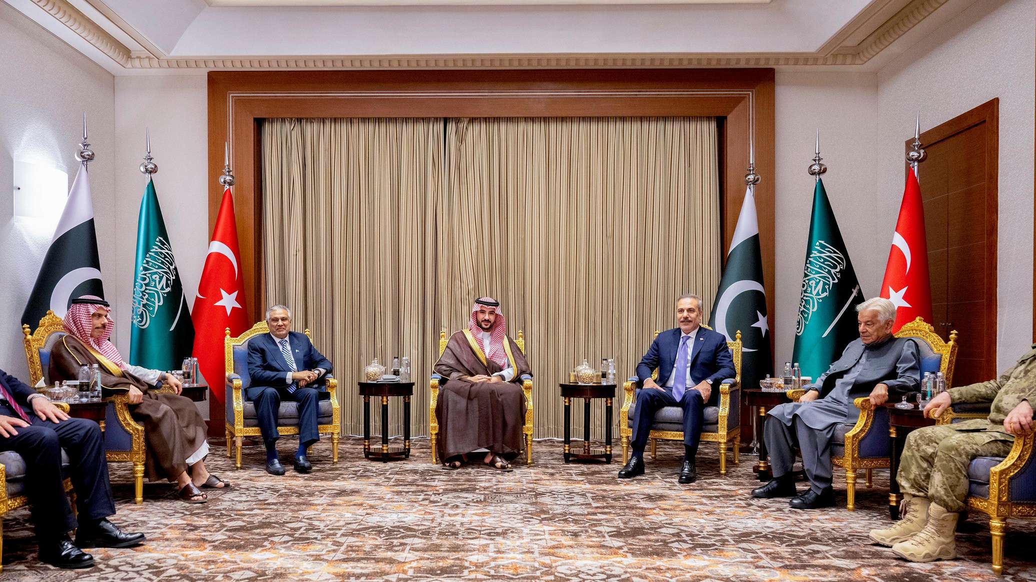 وزير الدفاع السعودي: تفعيل الردع الجماعي لدول حلف مكة ضد الاعتداءات التي تتعرض لها المملكة