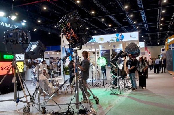 عقول وشركات عربية ترسم ملامح مستقبل التكنولوجيا والبث الفضائي في &quot;كابسات دبي&quot; - سبوتنيك عربي