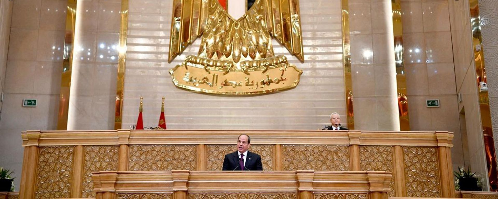 الرئيس المصري، عبد الفتاح السيسي، يؤدي اليمين الدستورية رئيساً لمصر لفترة رئاسية ثالثة، وذلك في مقر البرلمان المصري بالعاصمة الإدارية الجديدة، 2 نيسان/ أبريل 2024 - سبوتنيك عربي, 1920, 17.10.2026