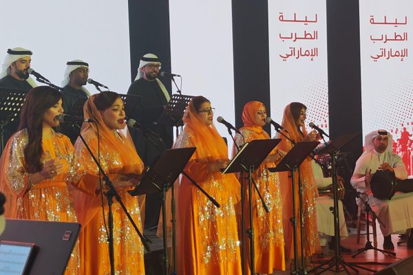 عدسة سبوتنيك ترصد كواليس الأمسية الأولى لكورال الوطن الإماراتي في عجمان عدسة سبوتنيك ترصد كواليس الأمسية الأولى لكورال الوطن الإماراتي في عجمان - سبوتنيك عربي
