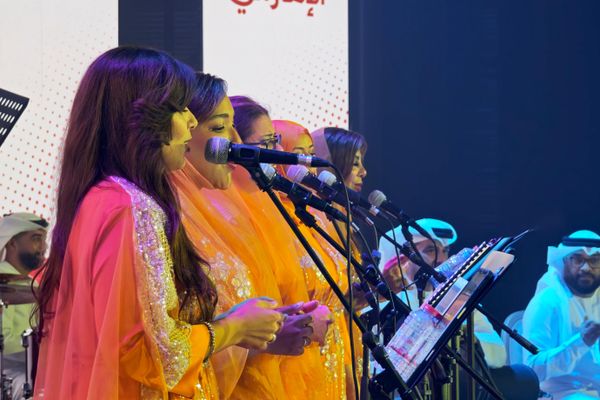 عدسة سبوتنيك ترصد كواليس الأمسية الأولى لكورال الوطن الإماراتي في عجمان عدسة سبوتنيك ترصد كواليس الأمسية الأولى لكورال الوطن الإماراتي في عجمان - سبوتنيك عربي