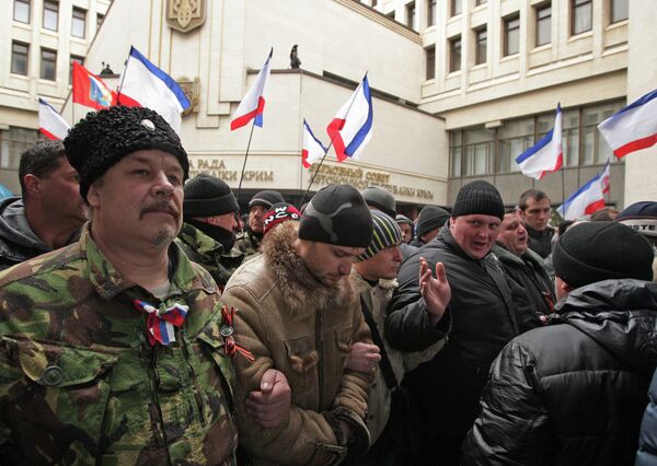 مظاهرة مؤيدة لانضمام القرم إلى روسيا - سبوتنيك عربي