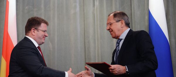 لقاء وزيري خارجية روسيا وأوسيتيا الجنوبية - سبوتنيك عربي