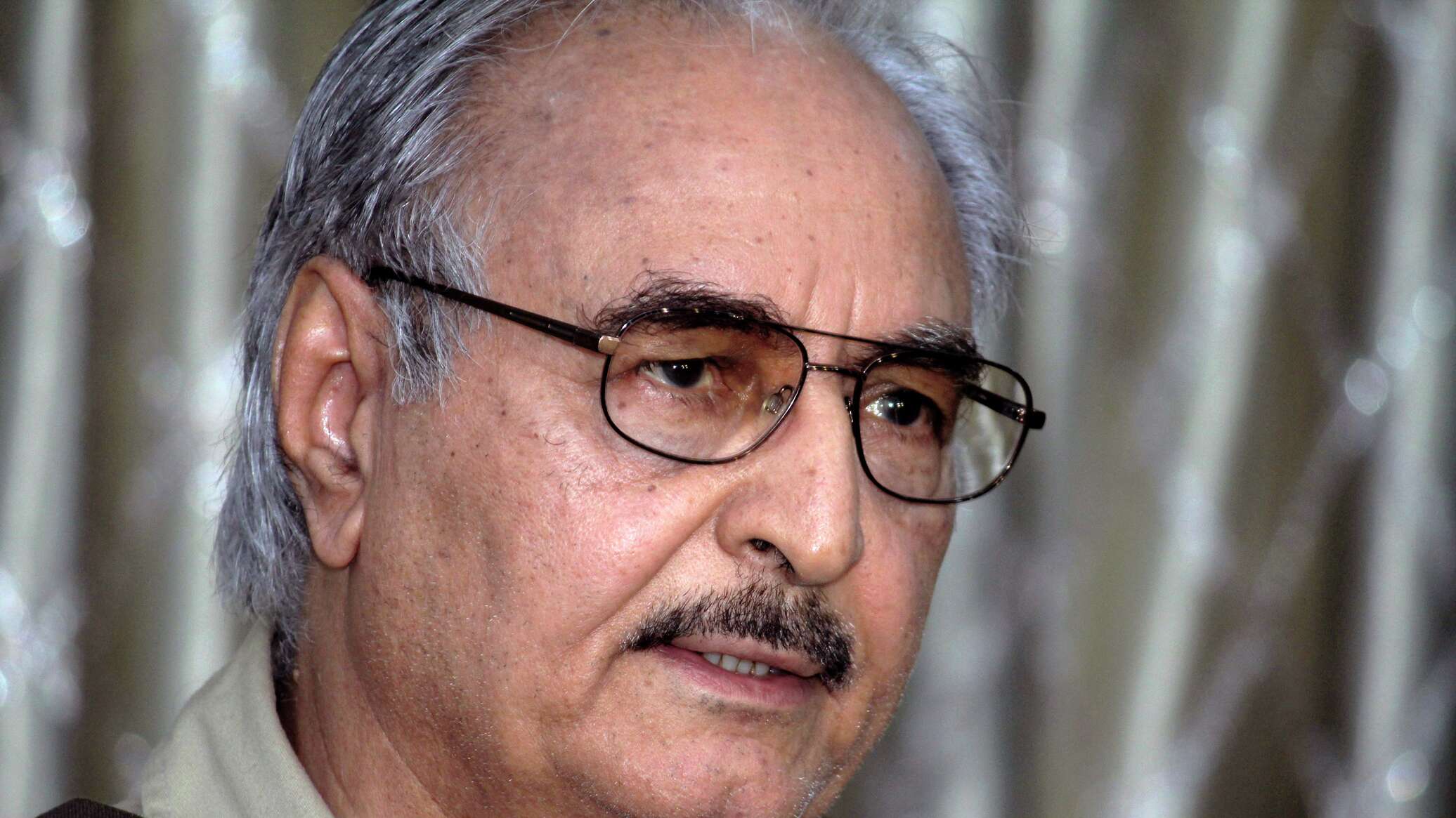قائد الجيش الليبي خليفة حفتر يعين نجله نائبا له