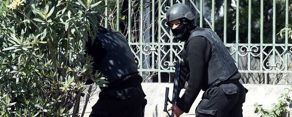 قوات الأمن التونسية عند متحف باردو قوات الأمن التونسية عند متحف باردو - سبوتنيك عربي