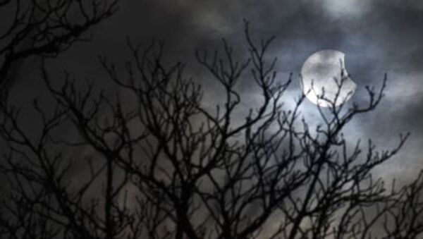 كسوف الشمس في بريدج واتر في إنجلترا - سبوتنيك عربي