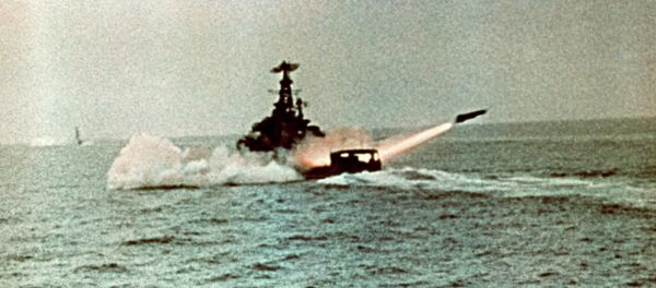 سفينة حربية روسية تطلق صاروخا نوويا في تدريب - سبوتنيك عربي