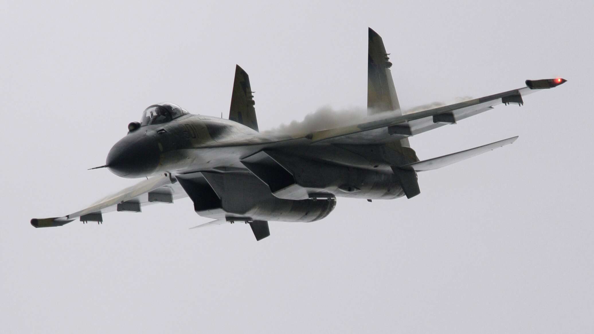 القوات الروسية تنفذ ضربة جماعية ضد مراكز الطاقة والصناعة العسكرية الأوكرانية- وزارة الدفاع