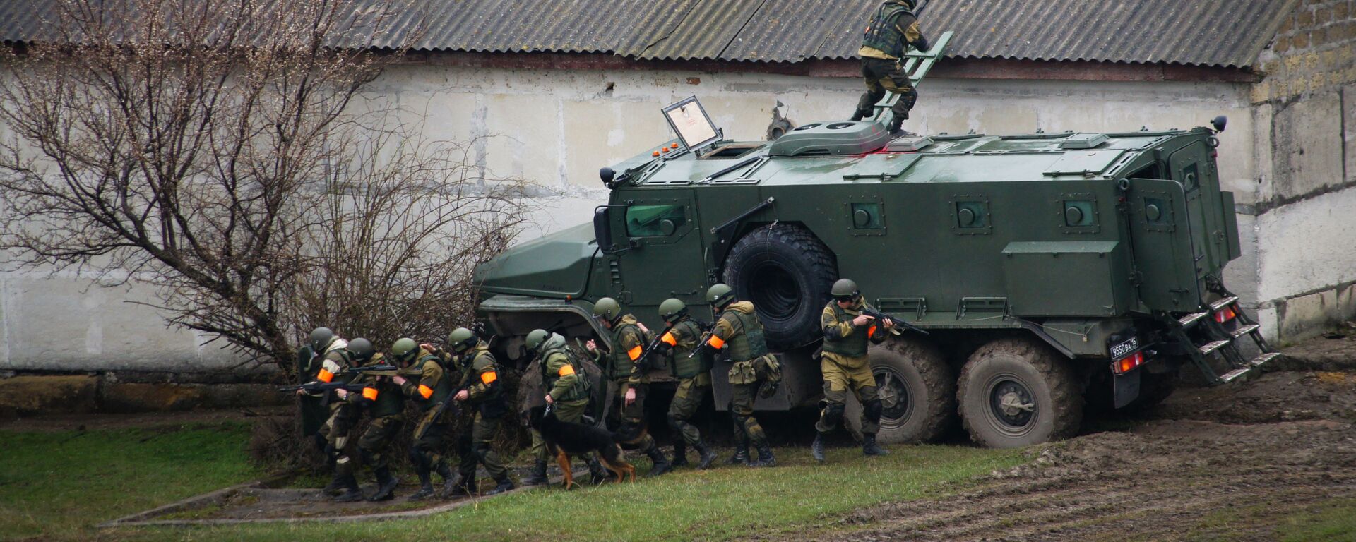تدريبات قوات الأمن الداخلي في جنوب روسيا - سبوتنيك عربي, 1920, 09.06.2025