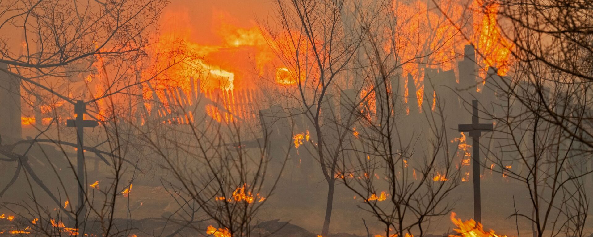حريق عند أحد أطراف مدينة أباكان في خاكاسيا  - سبوتنيك عربي, 1920, 06.06.2023