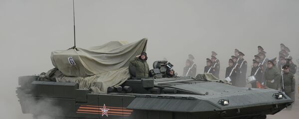 المدرعة أرماتا أثناء التحضيرات للعرض العسكري بمناسبة عيد النصر المدرعة أرماتا أثناء التحضيرات للعرض العسكري بمناسبة عيد النصر - سبوتنيك عربي