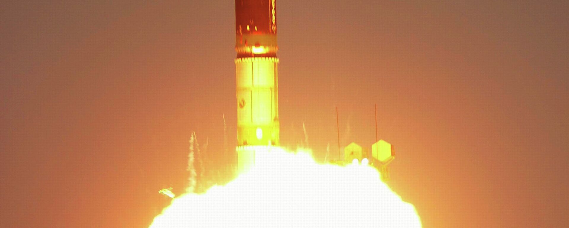 إطلاق صاروخ دنيبر - سبوتنيك عربي, 1920, 21.06.2022