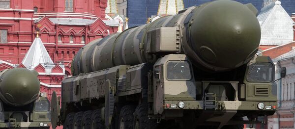 منظومة  الصواريخ الباليستية العابرة للقارات توبول إم - سبوتنيك عربي