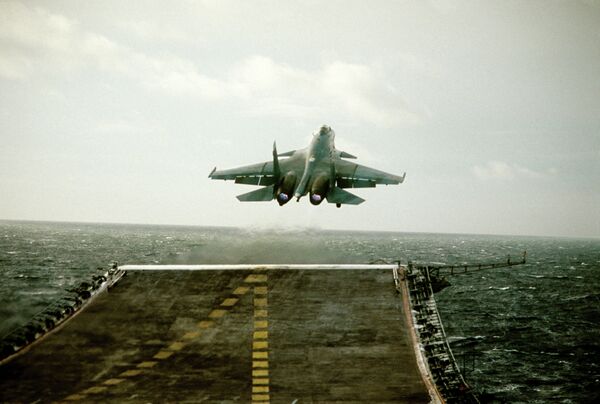 حاملة الطائرات الأميرال كوزنيتسوف  - سبوتنيك عربي