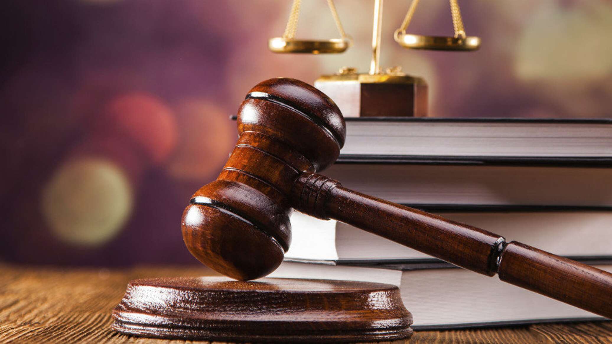 محكمة فرنسية تقضي بسجن 3 لاعبين الركبي