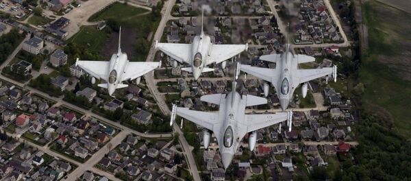 مقاتلات نرويجية وإيطالية في سماء البلطيق - سبوتنيك عربي