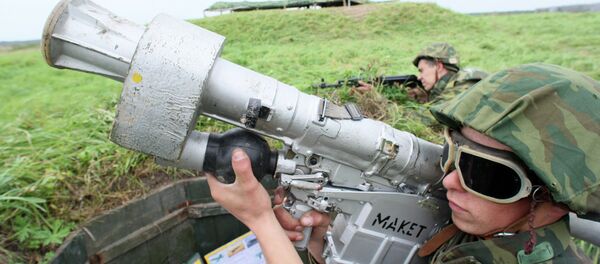 جندي من قوات خفر السواحل في تدريب جندي من قوات خفر السواحل في تدريب - سبوتنيك عربي