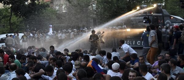 الاحتجاجات فى أرمينيا الاحتجاجات فى أرمينيا - سبوتنيك عربي