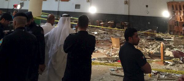 مسجد الإمام الصادق بمنطقة الصوابر في مدينة الكويت حيث حدث الإنفجار مسجد الإمام الصادق بمنطقة الصوابر في مدينة الكويت حيث حدث الإنفجار - سبوتنيك عربي